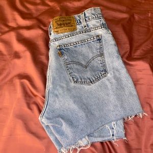 Levi 550 Jean shorts